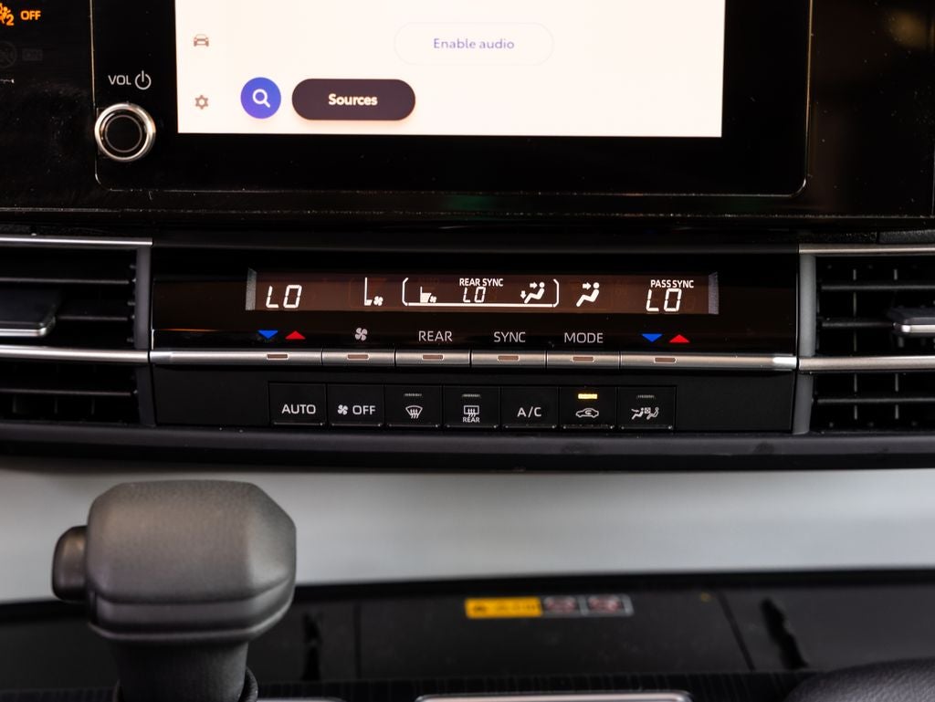 2026 Toyota Sienna LE 8 Passenger