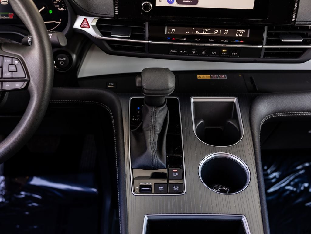2026 Toyota Sienna LE 8 Passenger