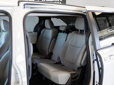 2026 Toyota Sienna LE 8 Passenger