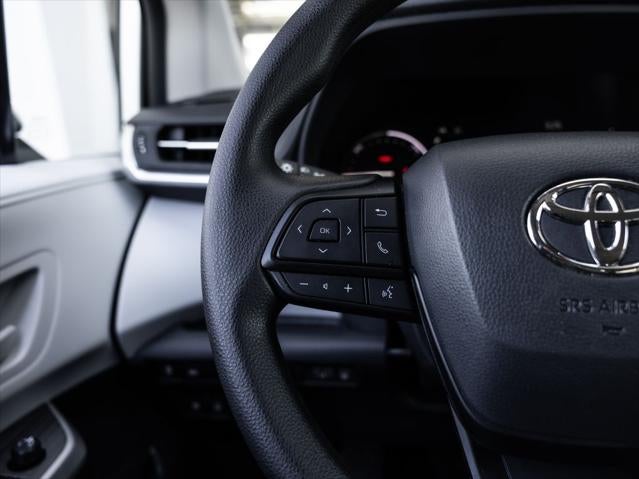 2026 Toyota Sienna LE 8 Passenger