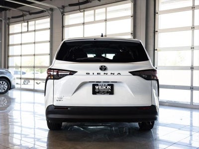 2026 Toyota Sienna LE 8 Passenger