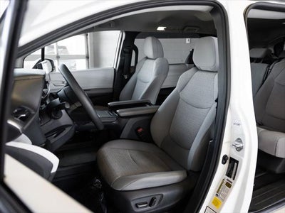 2026 Toyota Sienna LE 8 Passenger
