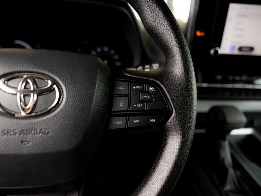 2026 Toyota Sienna LE 8 Passenger