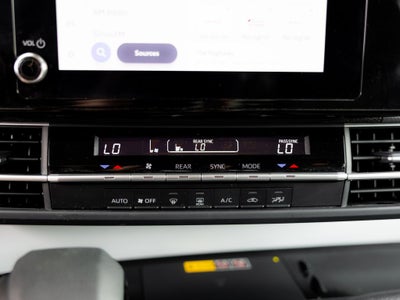 2026 Toyota Sienna LE 8 Passenger