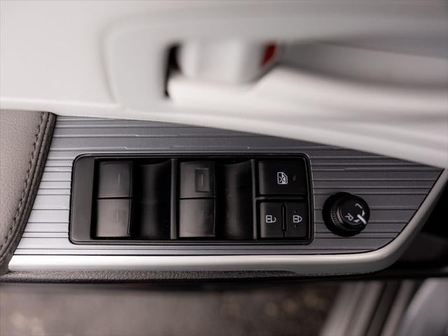 2026 Toyota Sienna LE 8 Passenger