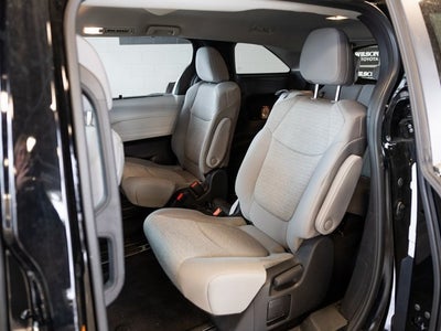 2025 Toyota Sienna LE 8 Passenger