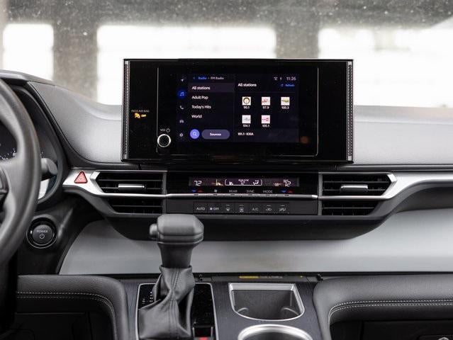 2025 Toyota Sienna LE 8 Passenger