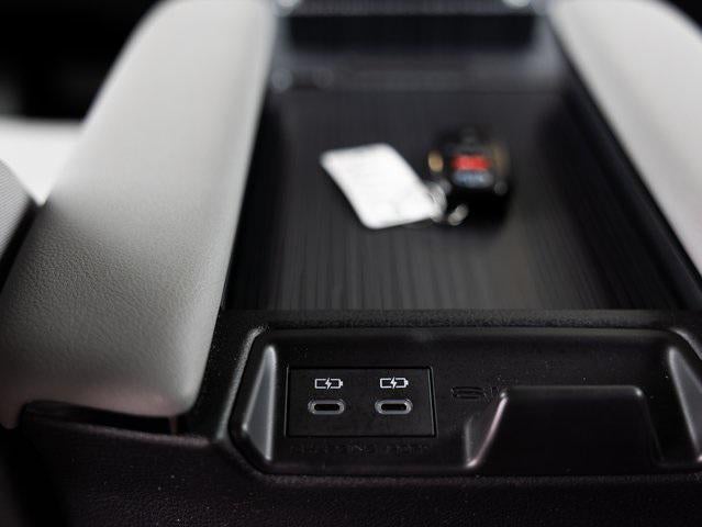 2025 Toyota Sienna LE 8 Passenger