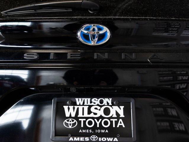 2025 Toyota Sienna LE 8 Passenger