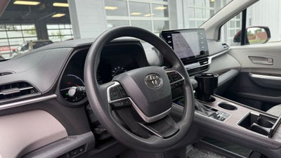 2021 Toyota Sienna LE 8 Passenger