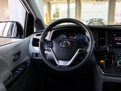 2020 Toyota Sienna LE 8 Passenger