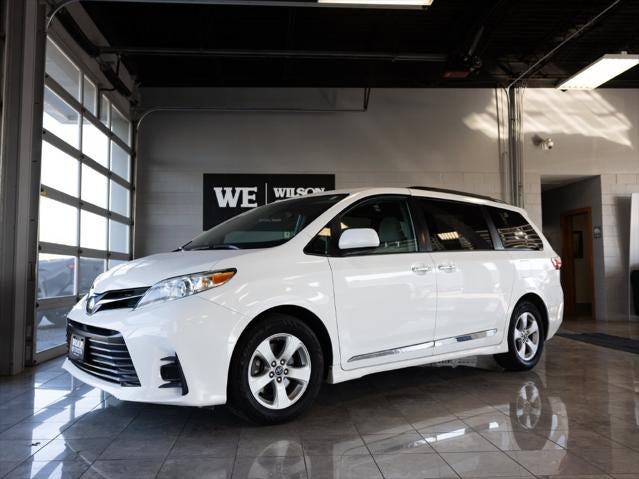 2020 Toyota Sienna LE 8 Passenger