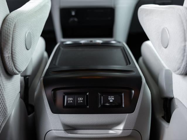 2020 Toyota Sienna LE 8 Passenger