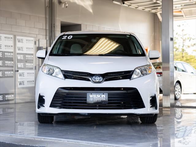 2020 Toyota Sienna LE 8 Passenger