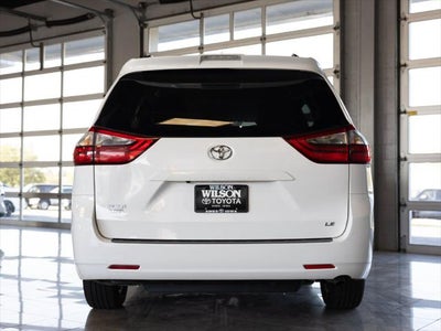 2020 Toyota Sienna LE 8 Passenger