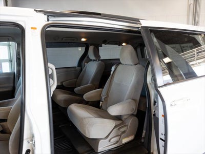 2020 Toyota Sienna LE 8 Passenger