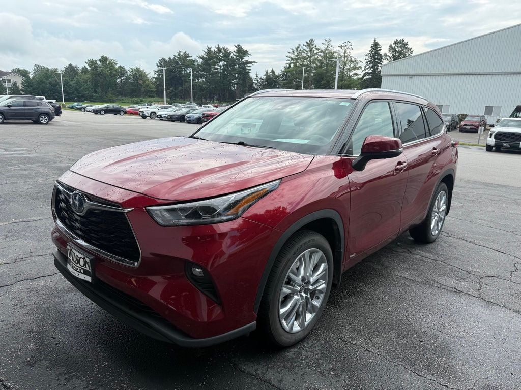 2022 Toyota Highlander Hybrid Limited