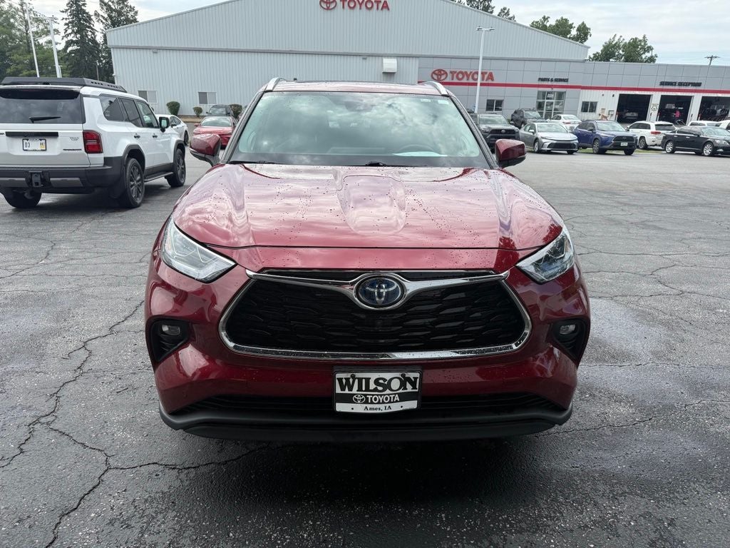 2022 Toyota Highlander Hybrid Limited
