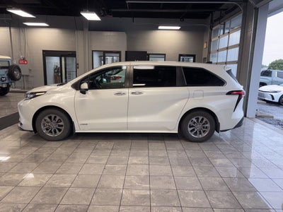 2021 Toyota Sienna XLE 7 Passenger