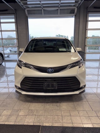 2021 Toyota Sienna XLE 7 Passenger
