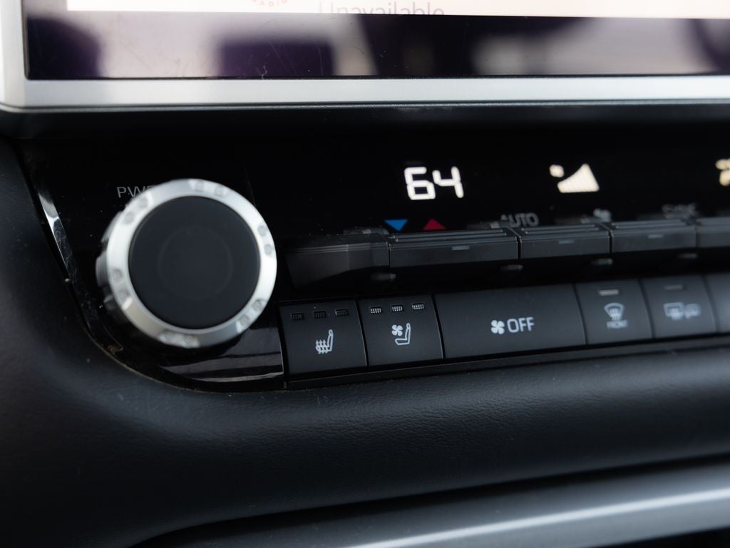 2025 Toyota Tundra Hybrid Platinum