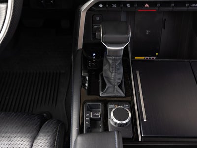 2025 Toyota Tundra Hybrid Platinum