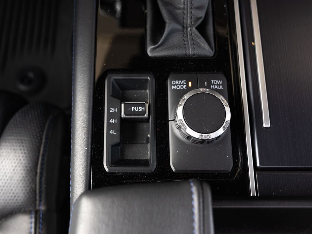 2025 Toyota Tundra Hybrid Platinum