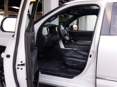 2025 Toyota Tundra Hybrid Platinum
