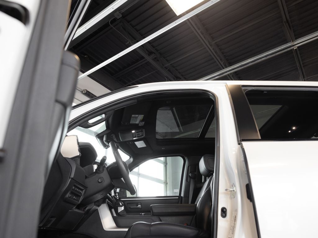 2025 Toyota Tundra Hybrid Platinum