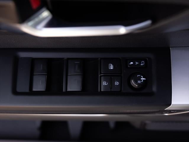 2025 Toyota Tundra Hybrid Platinum