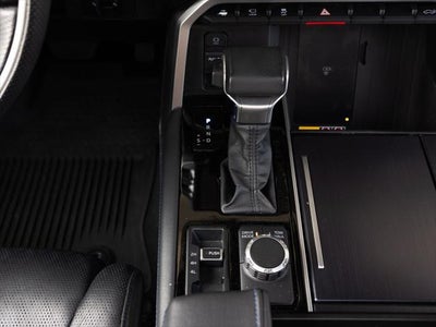 2025 Toyota Tundra Hybrid Platinum