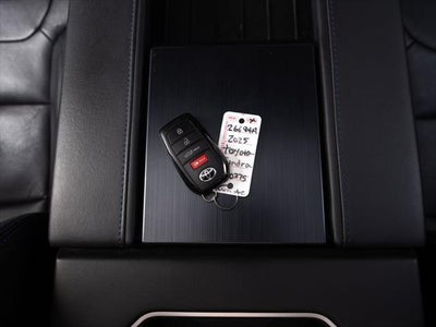 2025 Toyota Tundra Hybrid Platinum