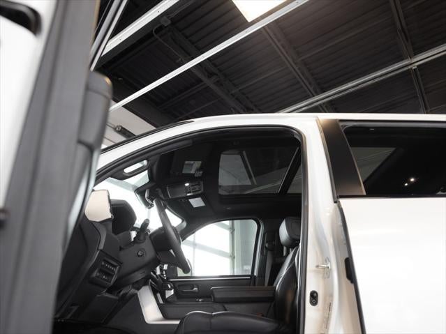2025 Toyota Tundra Hybrid Platinum