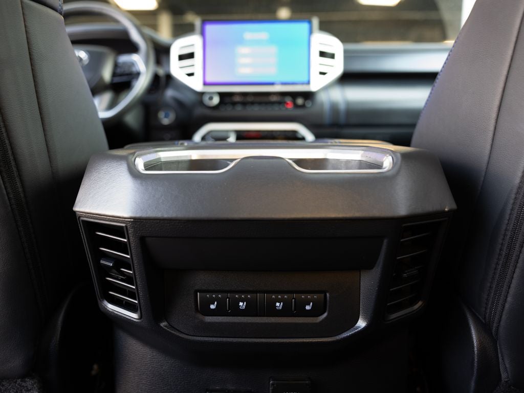 2023 Toyota Tundra Hybrid Platinum