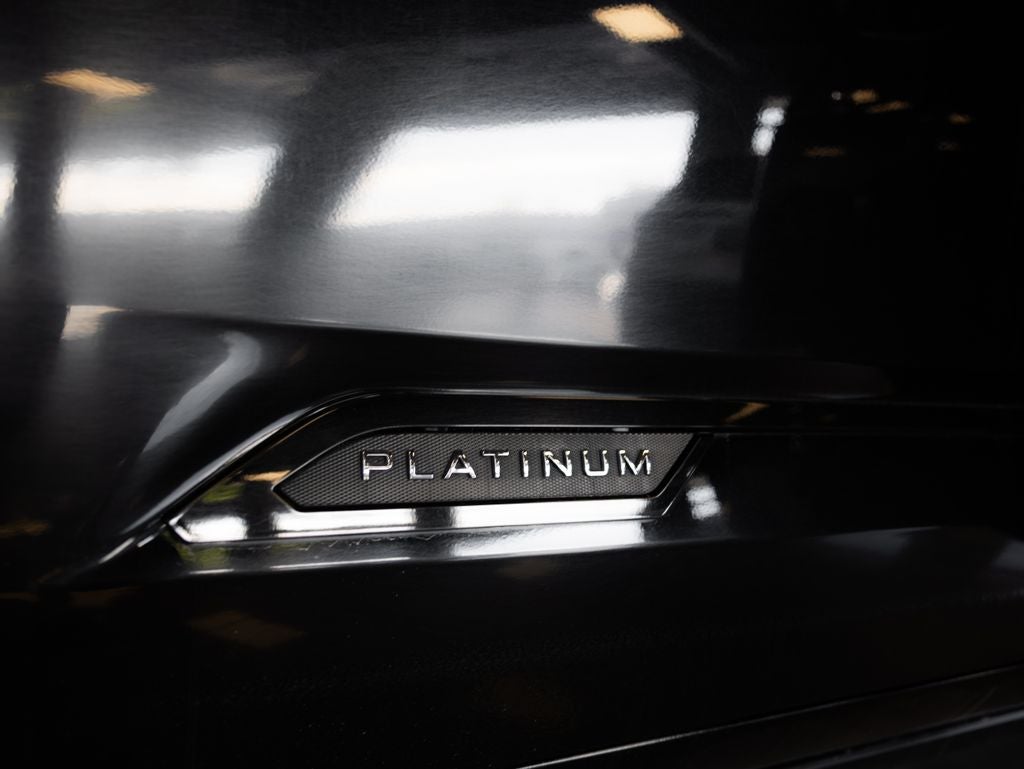 2023 Toyota Tundra Hybrid Platinum