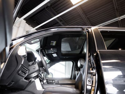 2023 Toyota Tundra Hybrid Platinum