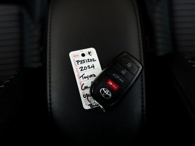 2024 Toyota Corolla Cross Hybrid XSE