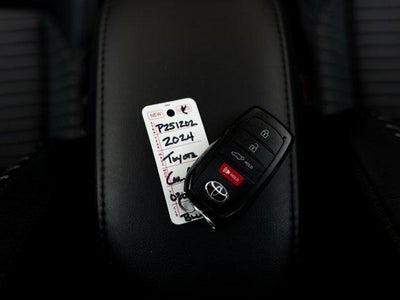 2024 Toyota Corolla Cross Hybrid XSE