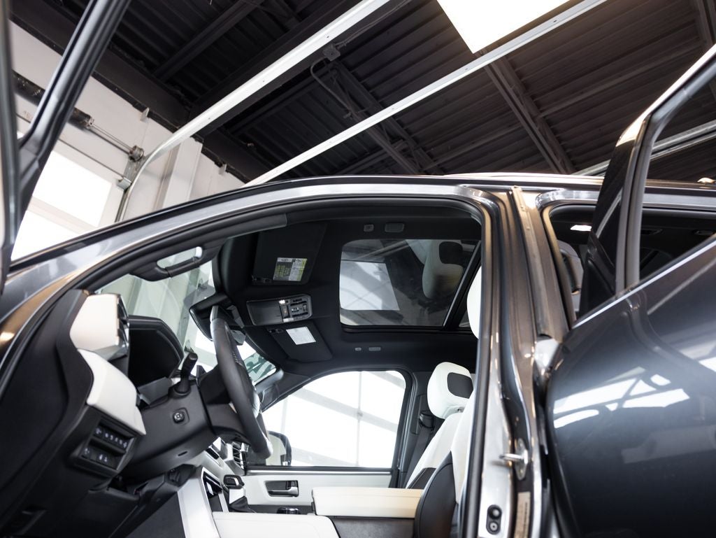 2023 Toyota Sequoia Capstone