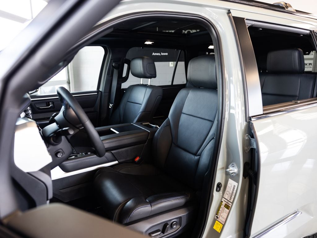 2025 Toyota Sequoia Platinum