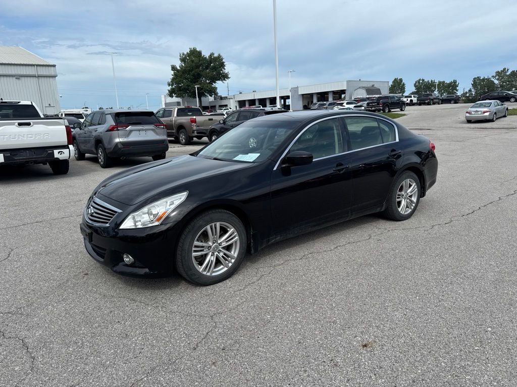 2013 INFINITI G37 X