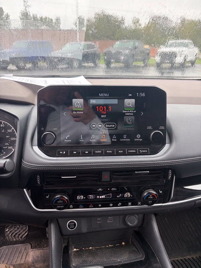 2023 Nissan Rogue SL