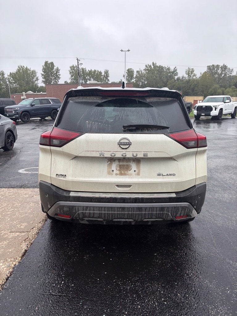 2023 Nissan Rogue SL
