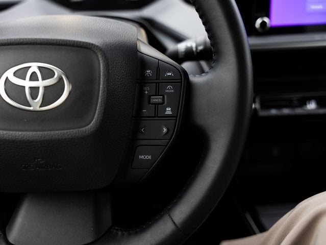 2023 Toyota Prius LE