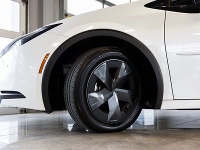 2023 Toyota Prius LE