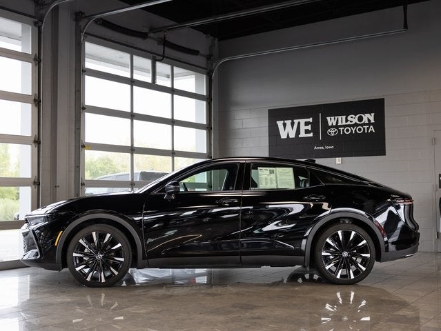 2025 Toyota Crown Platinum