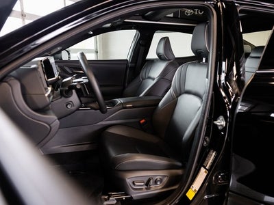 2025 Toyota Crown Platinum