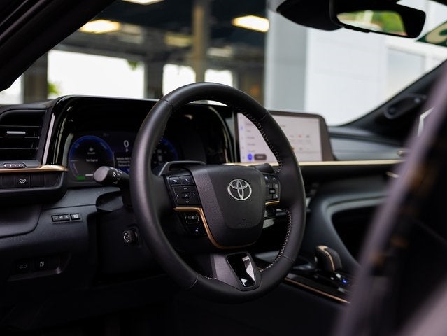 2025 Toyota Crown Platinum