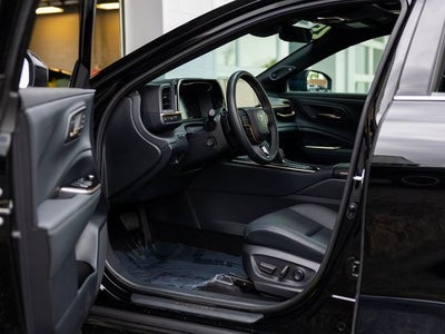 2025 Toyota Crown Platinum