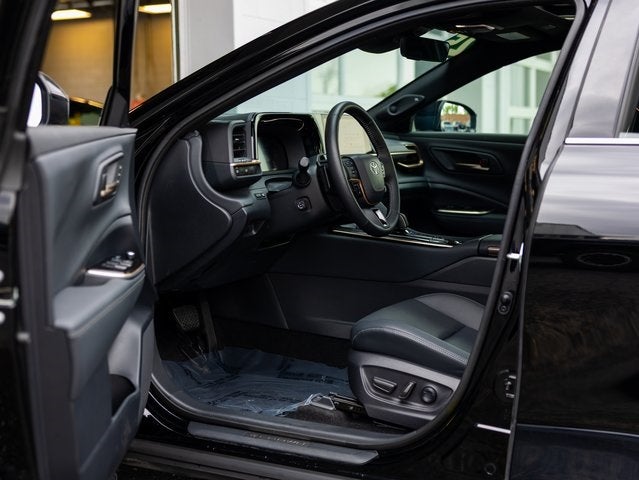 2025 Toyota Crown Platinum